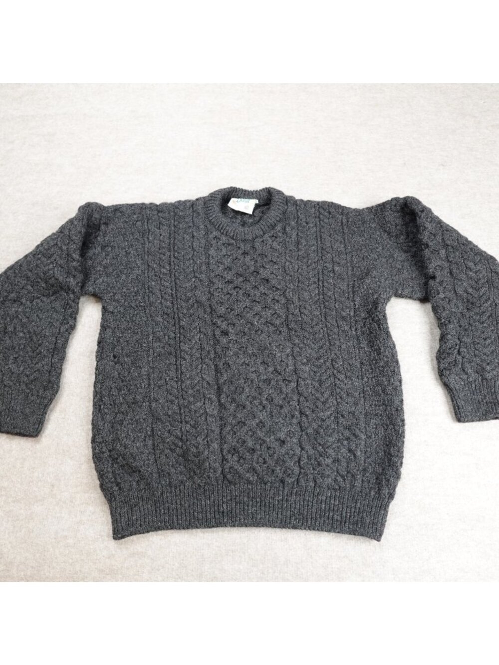 Carraig Donn Womens Sweater Medium Gray Charcoal 100% Wool Made in Ireland